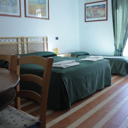 Tourist House Roma Aparthotel Buitenkant foto