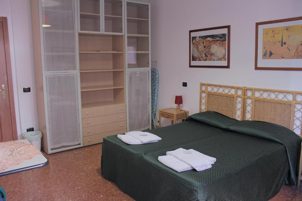 Tourist House Roma Aparthotel Kamer foto