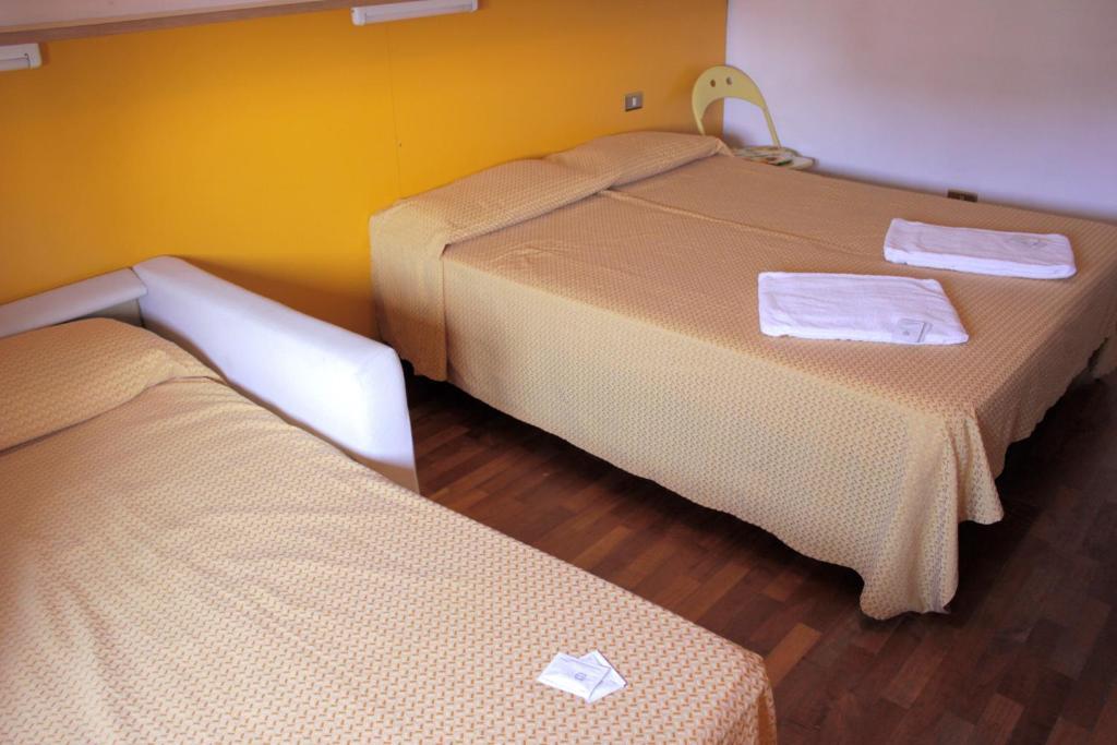 Tourist House Roma Aparthotel Kamer foto