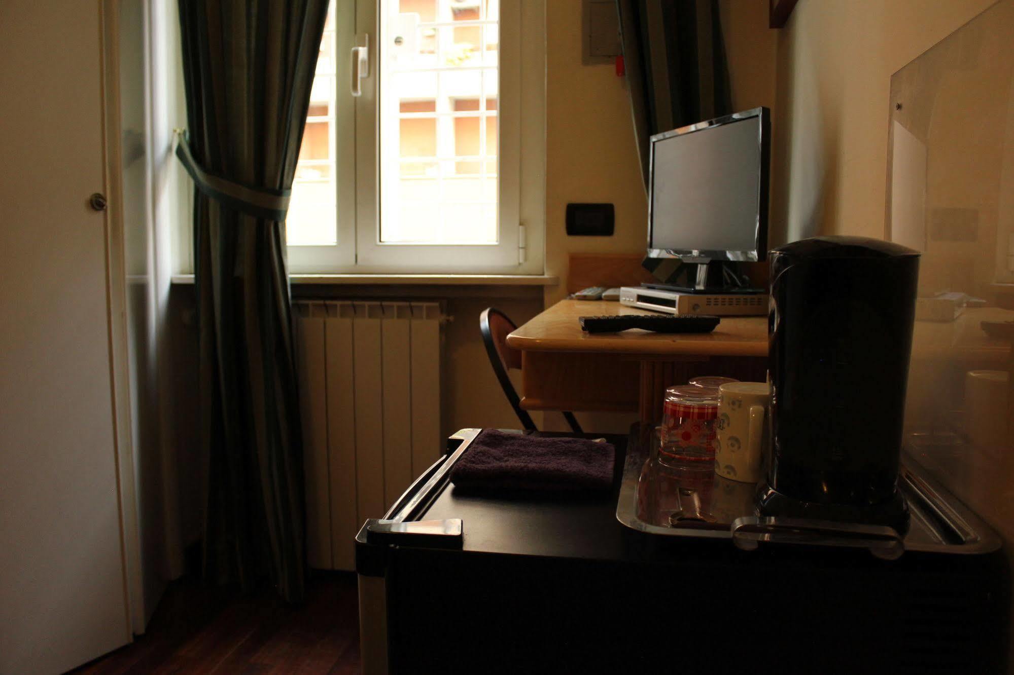 Tourist House Roma Aparthotel Buitenkant foto