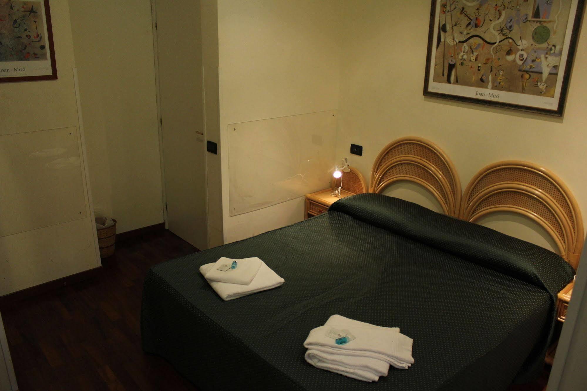 Tourist House Roma Aparthotel Buitenkant foto